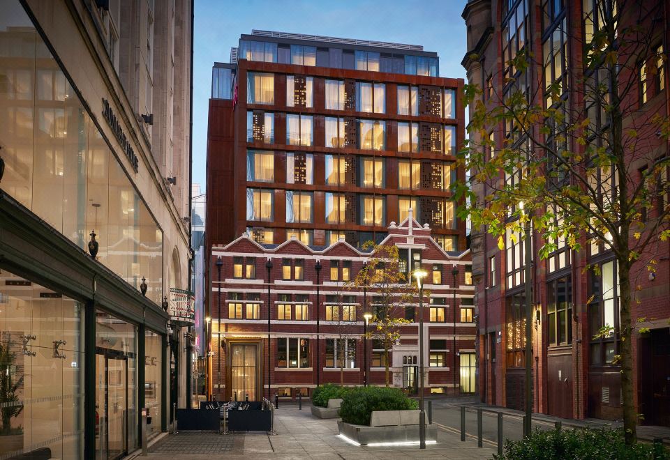 Moxy Manchester City Centre